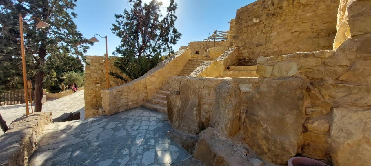 Hayat Zaman Hotel And Resort Petra ワディ・ムーサ エクステリア 写真